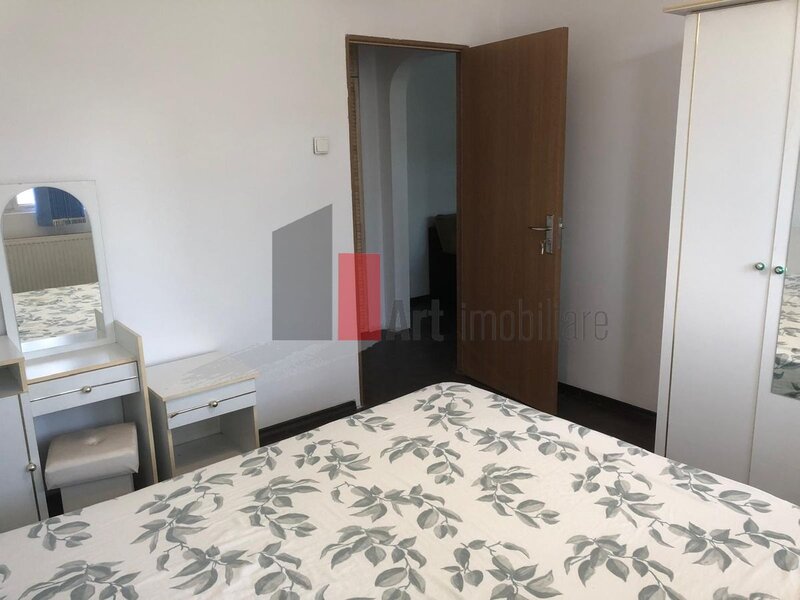 1 Mai, Chibrit, Mihalache, apartament cu 2 camere de inchiriat.