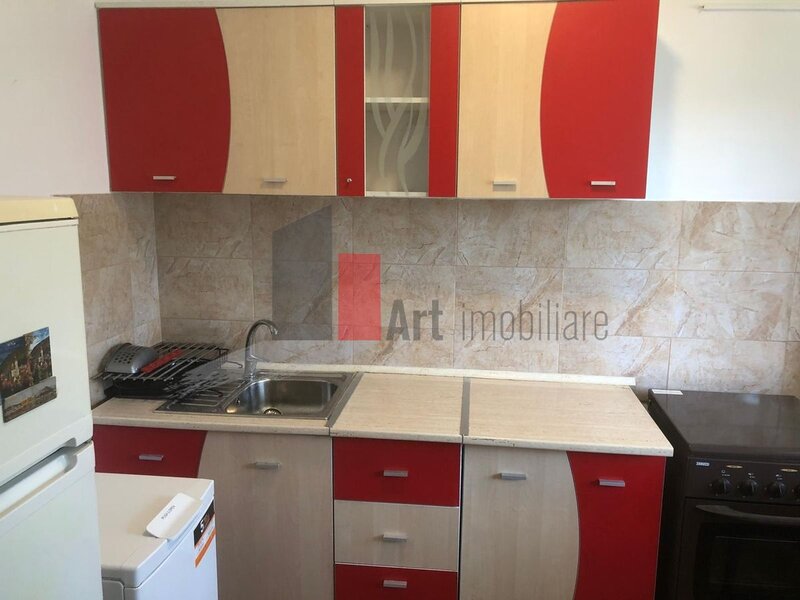 1 Mai, Chibrit, Mihalache, apartament cu 2 camere de inchiriat.