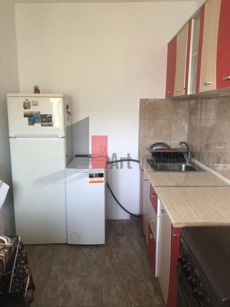 1 Mai, Chibrit, Mihalache, apartament cu 2 camere de inchiriat.